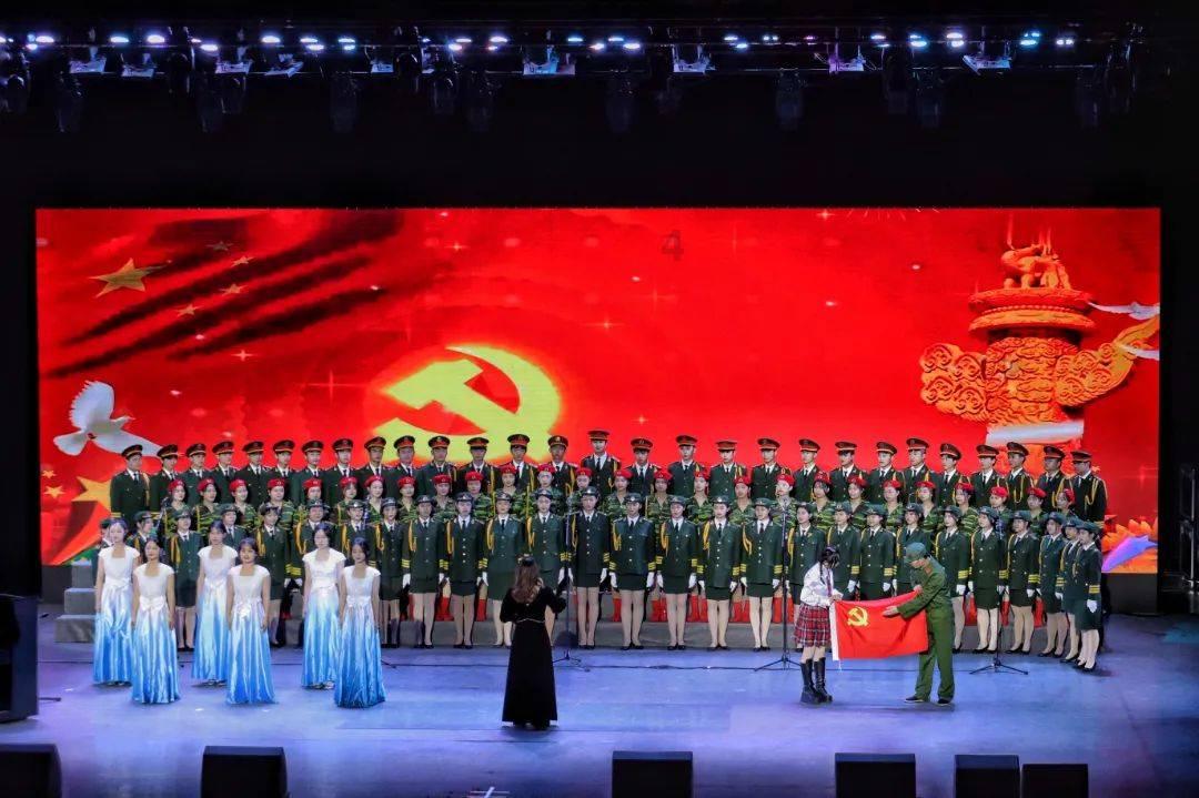 如何做才能在职场上情绪自由？