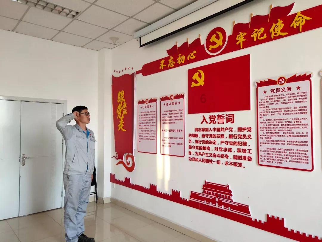 小猫钓鱼游戏龙王版有船